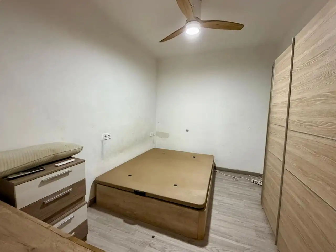 Bedroom of Flat for sale in Nou Barris