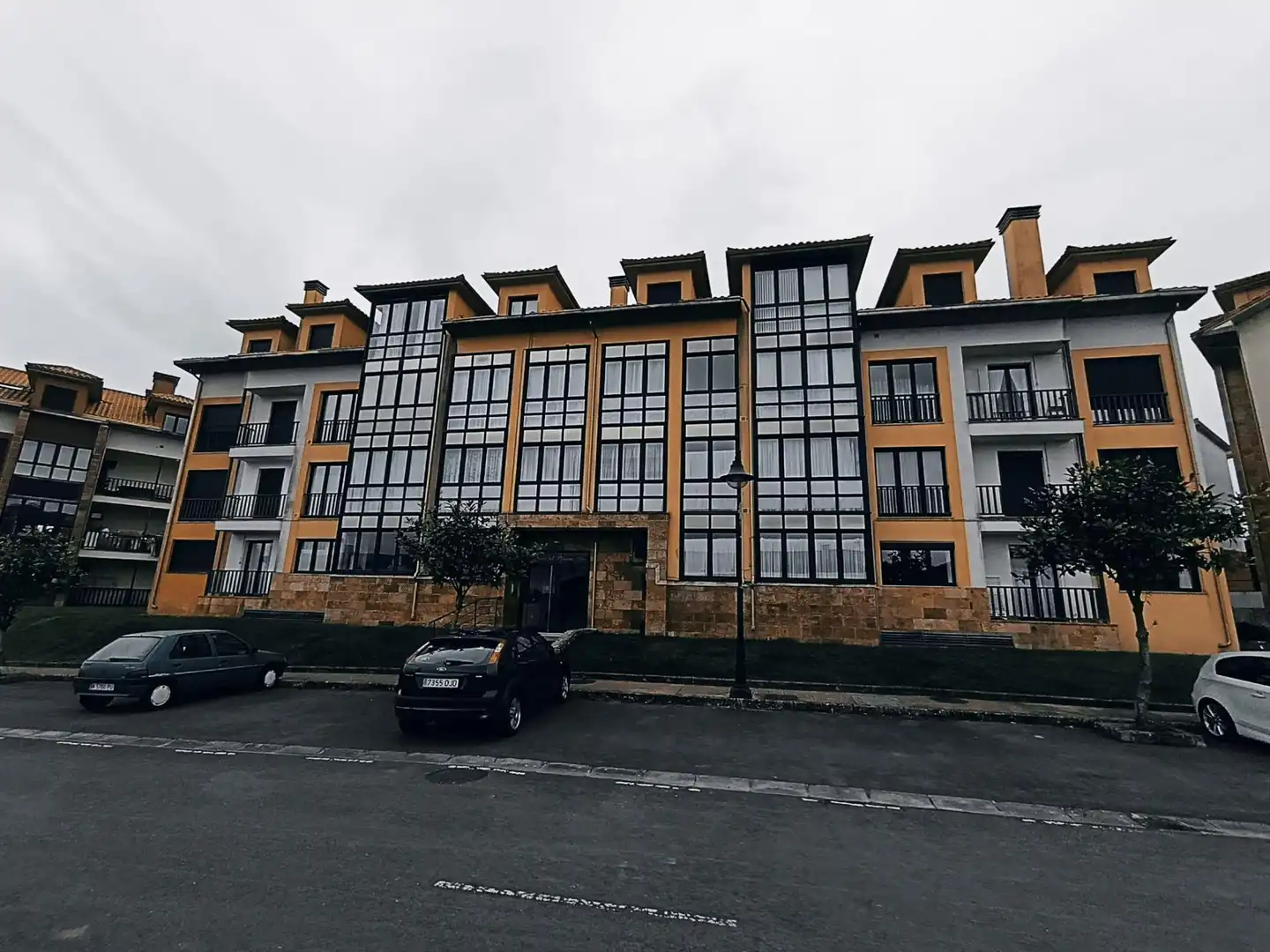 Vista exterior de Piso en venta en Ribadedeva con Calefacción, Trastero y Amueblado
