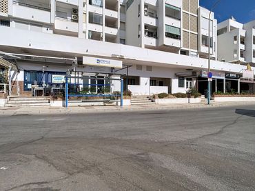 Local comercial en venta en La Carihuela, Torremolinos, Spain