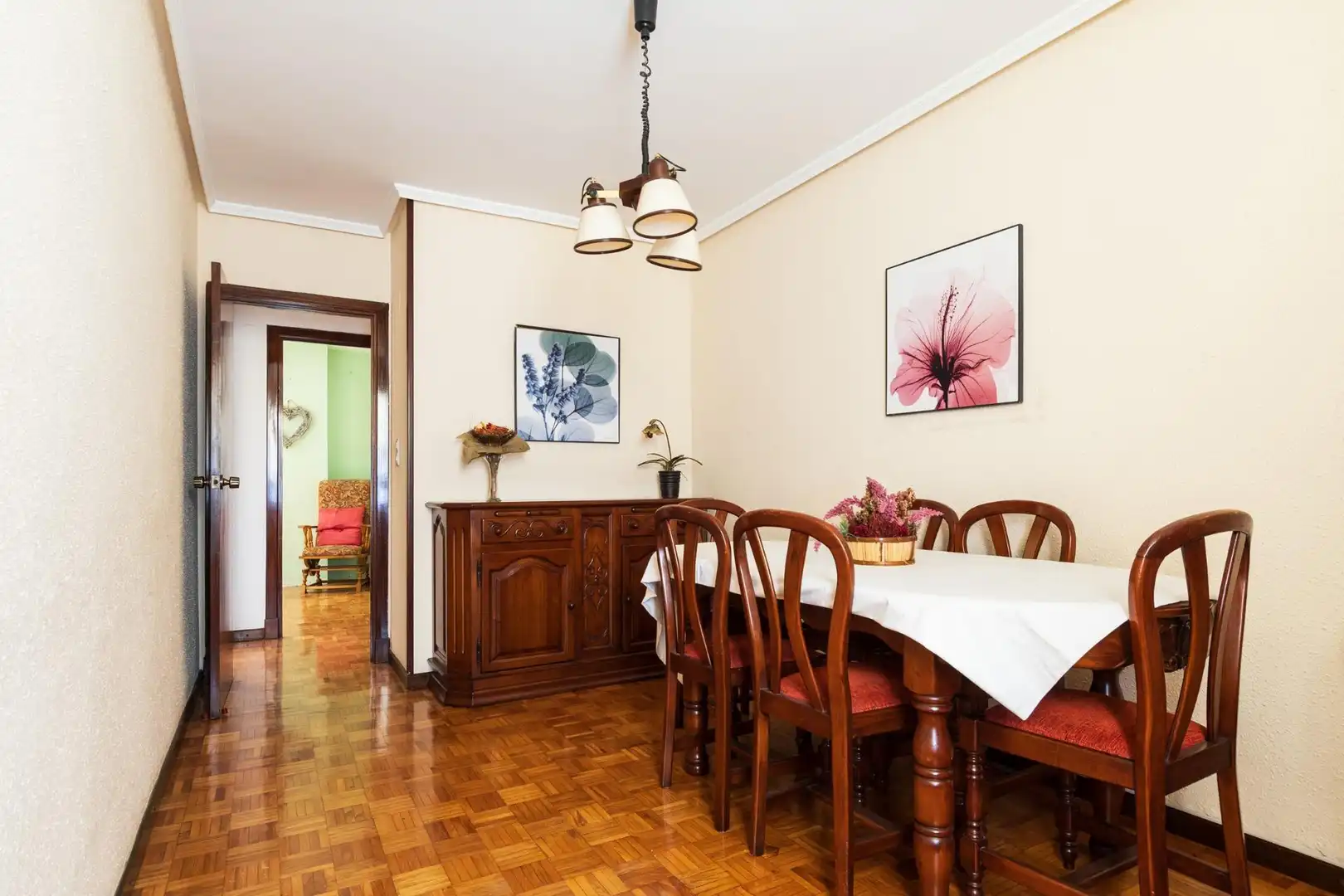 Piso en venta en Avenida ALIERTA, CESAREO, 42, Parque Miraflores