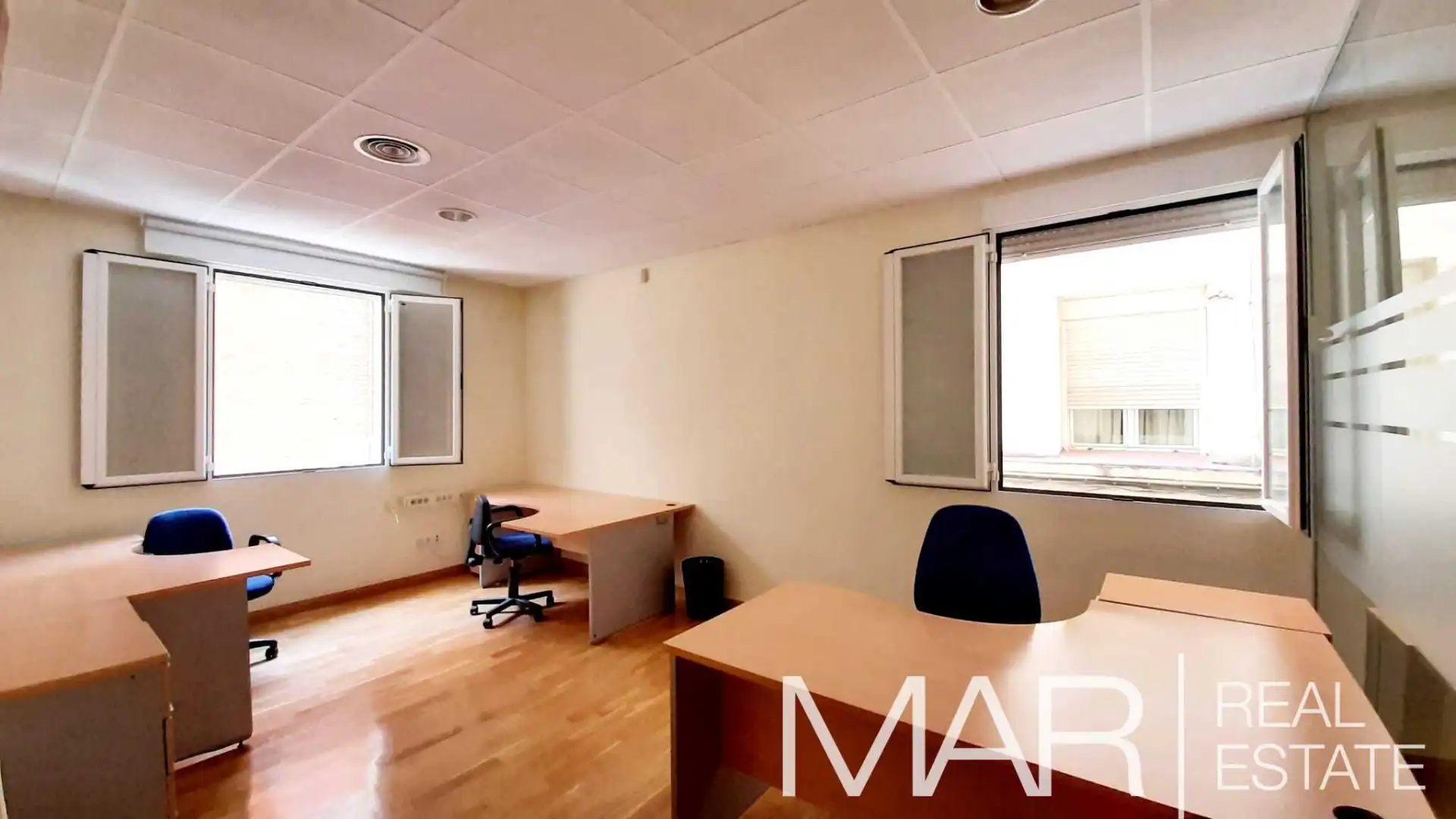 Büro zur Miete in Madrid mit Klimaanlage, Heizung und Möbliert
