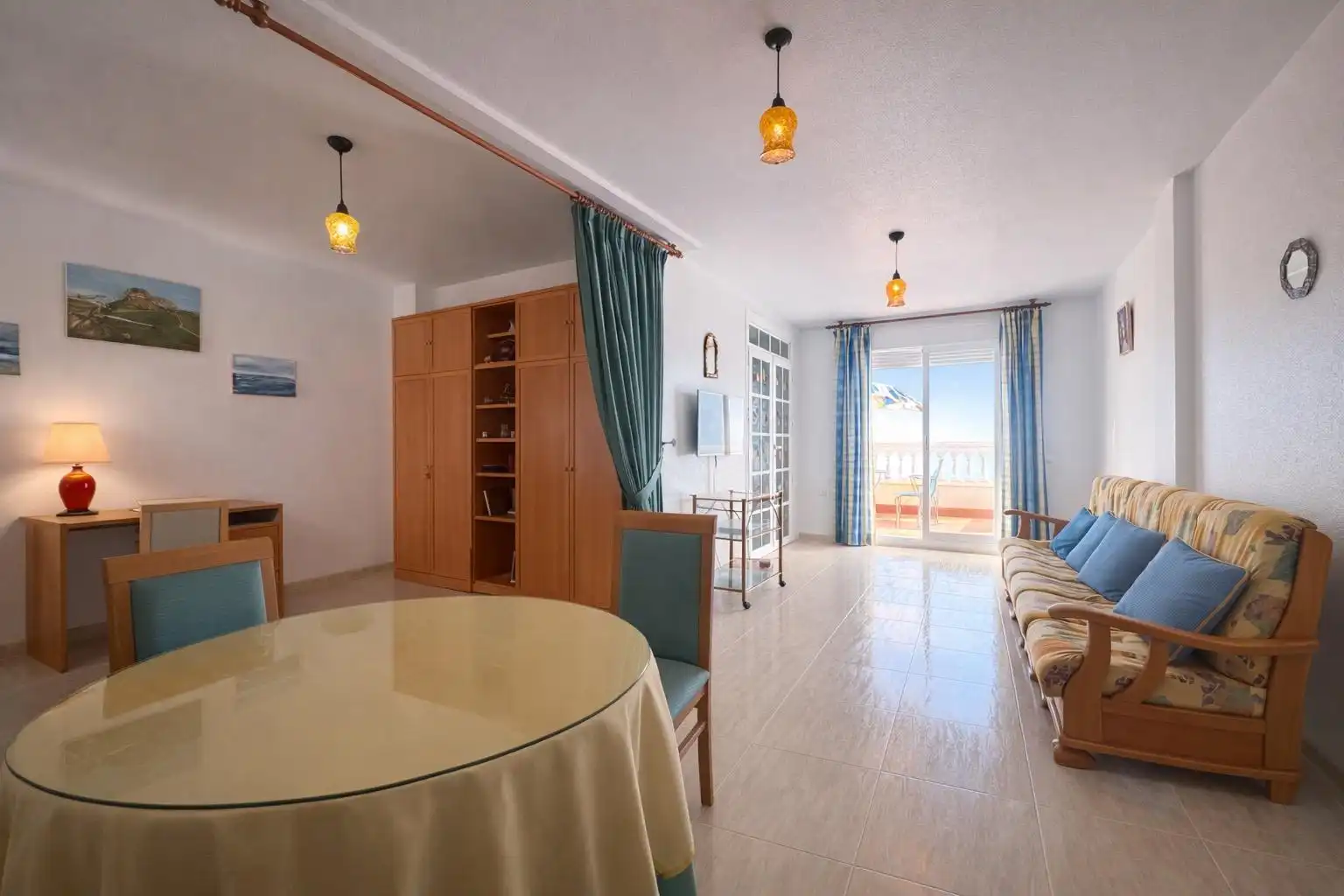 Wohnzimmer von Dachboden zum Verkauf in Sorvilán mit Terrasse und Möbliert