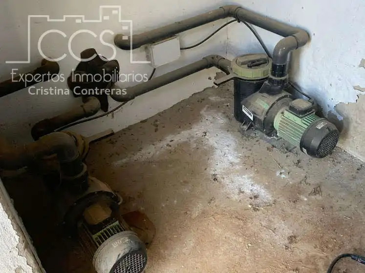 Finca rústica en venta en Alcalá de Guadaira con Piscina y Amueblado