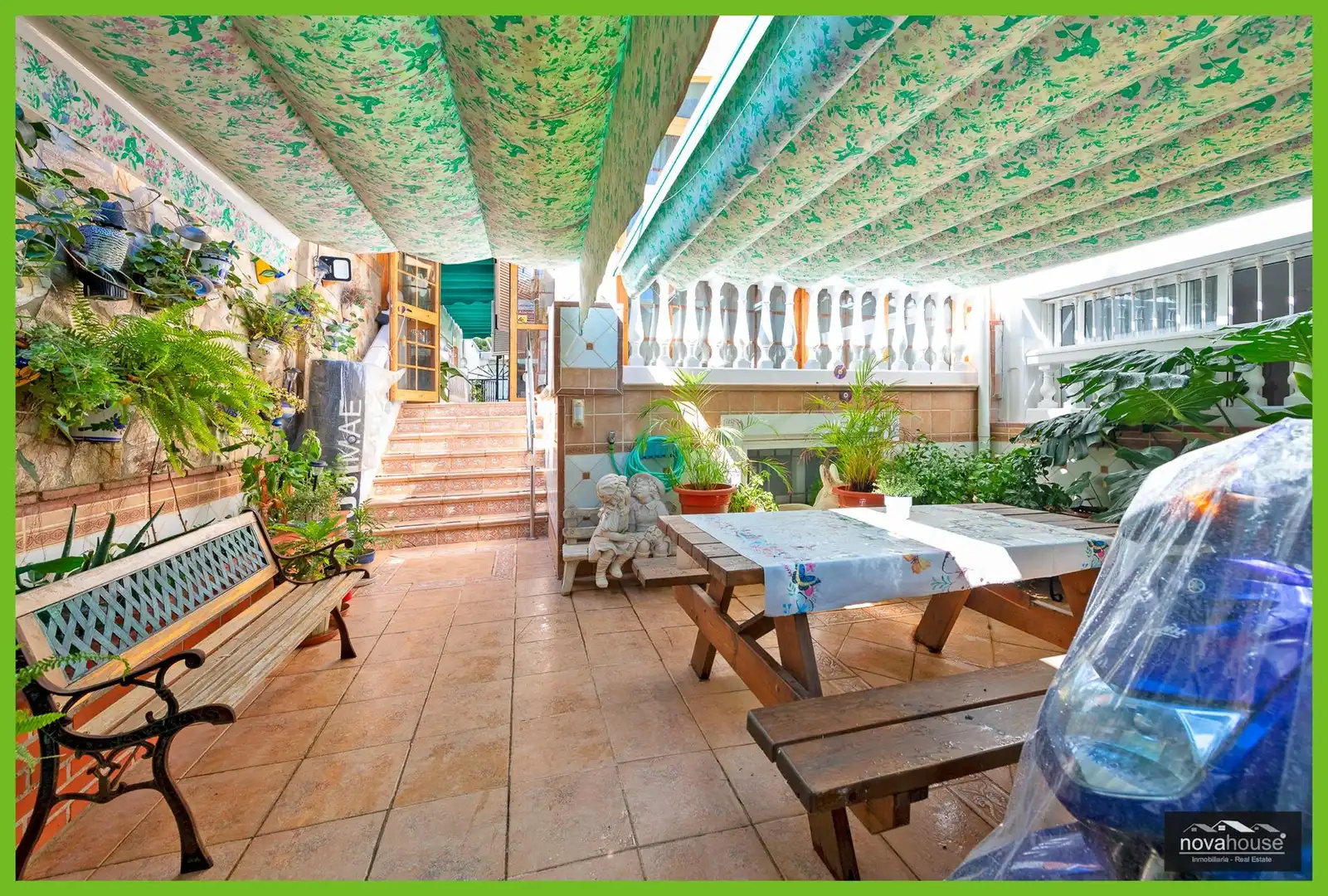 Terraza de Casa o chalet en venta en Torremolinos con Aire acondicionado, Jardín privado y Trastero