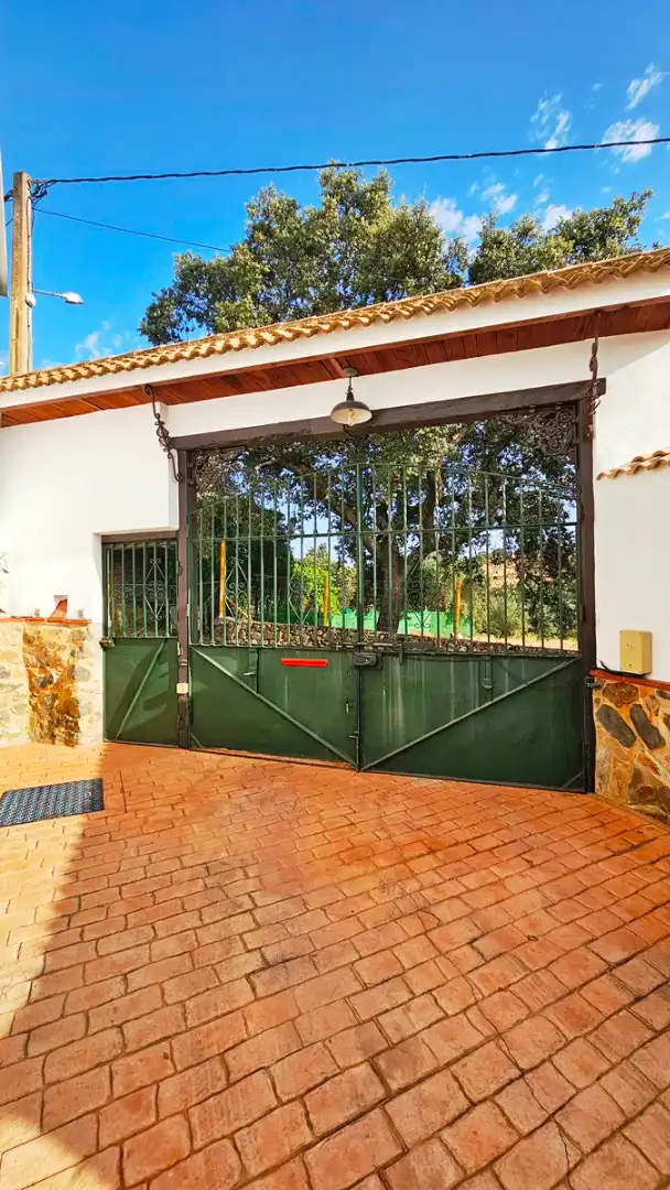 Jardín de Casa o chalet en venta en El Castillo de las Guardas con Aire acondicionado, Jardín privado y Terraza