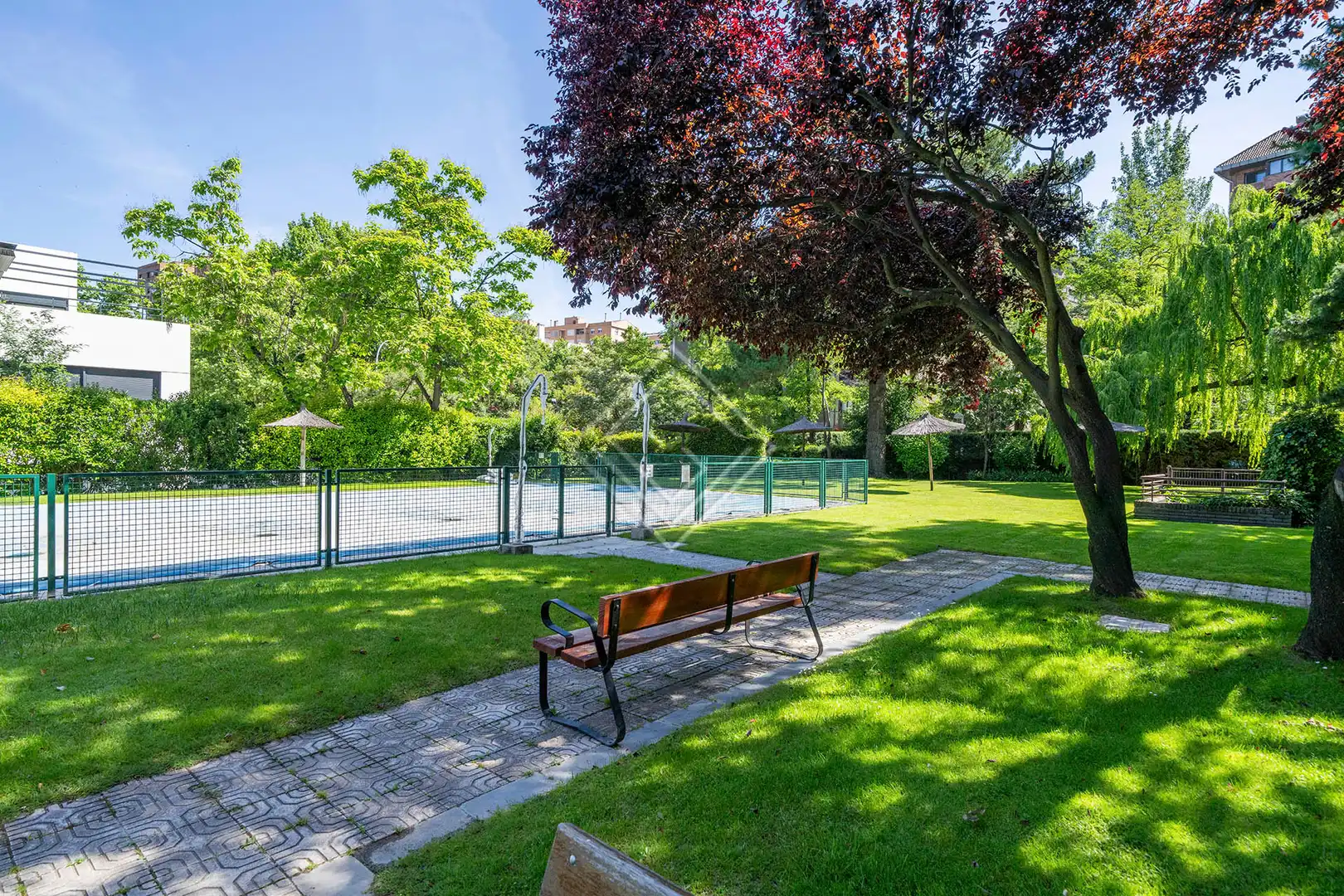 Jardín de Piso en venta en Madrid con Jardín privado, Terraza y Piscina comunitaria