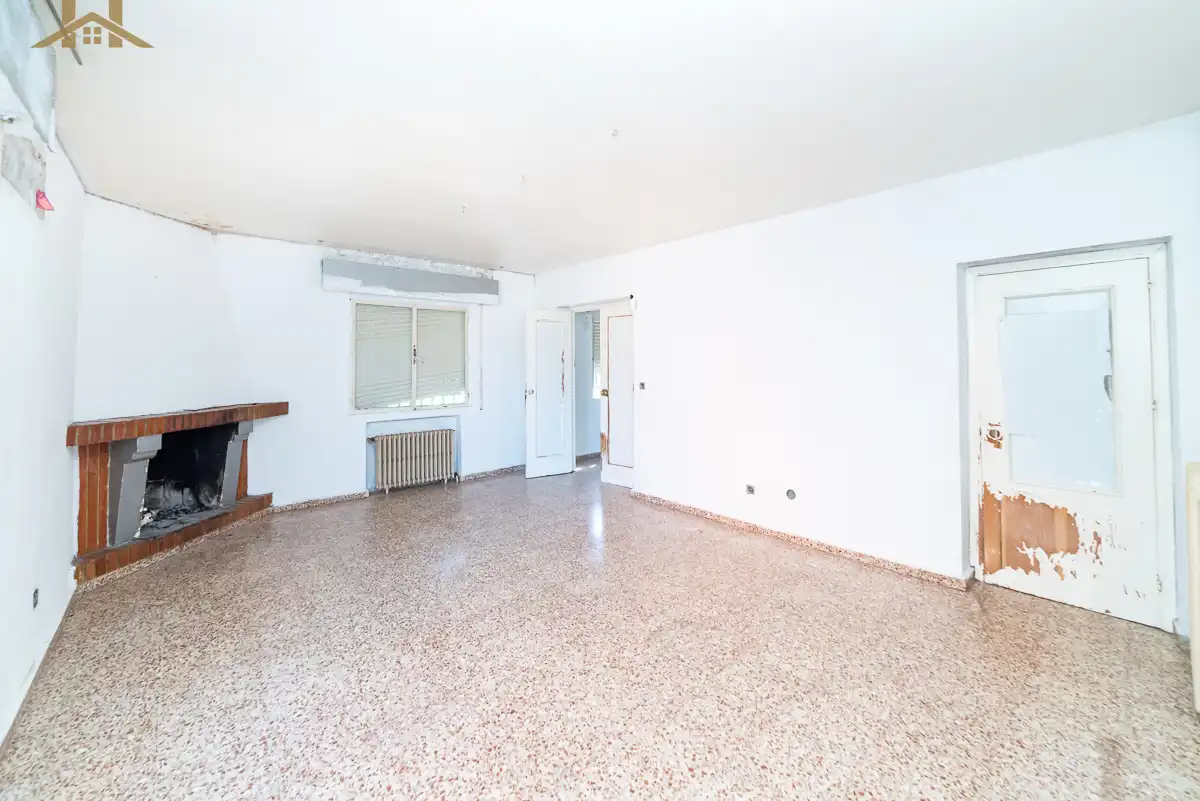 Living room of Houses for sale in Casarrubios del Monte  with Private garden, Terrace and Swimming Pool