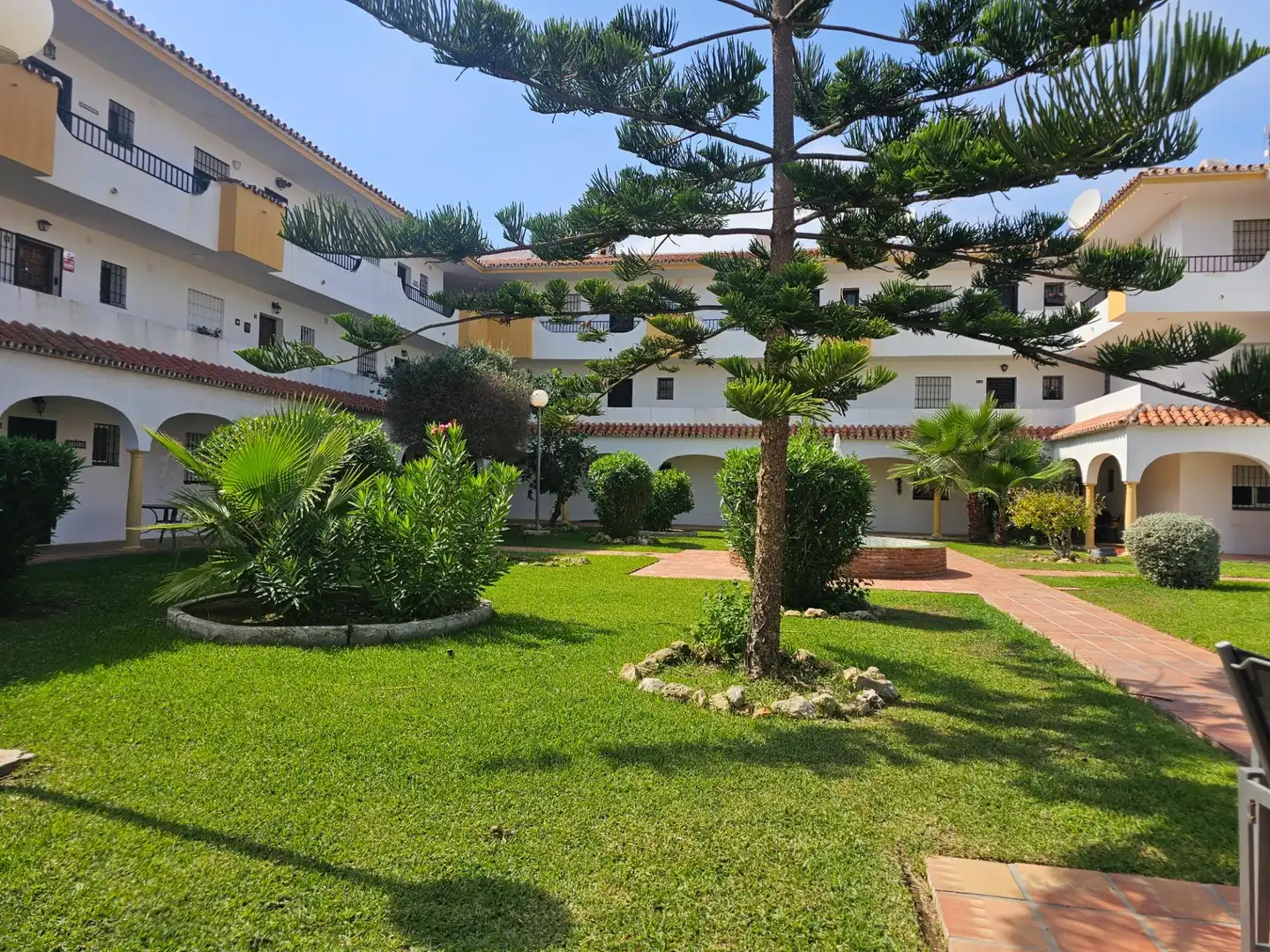 Bajo con piscina en venta en El Faro de Calaburra - Chaparral, imagen 47