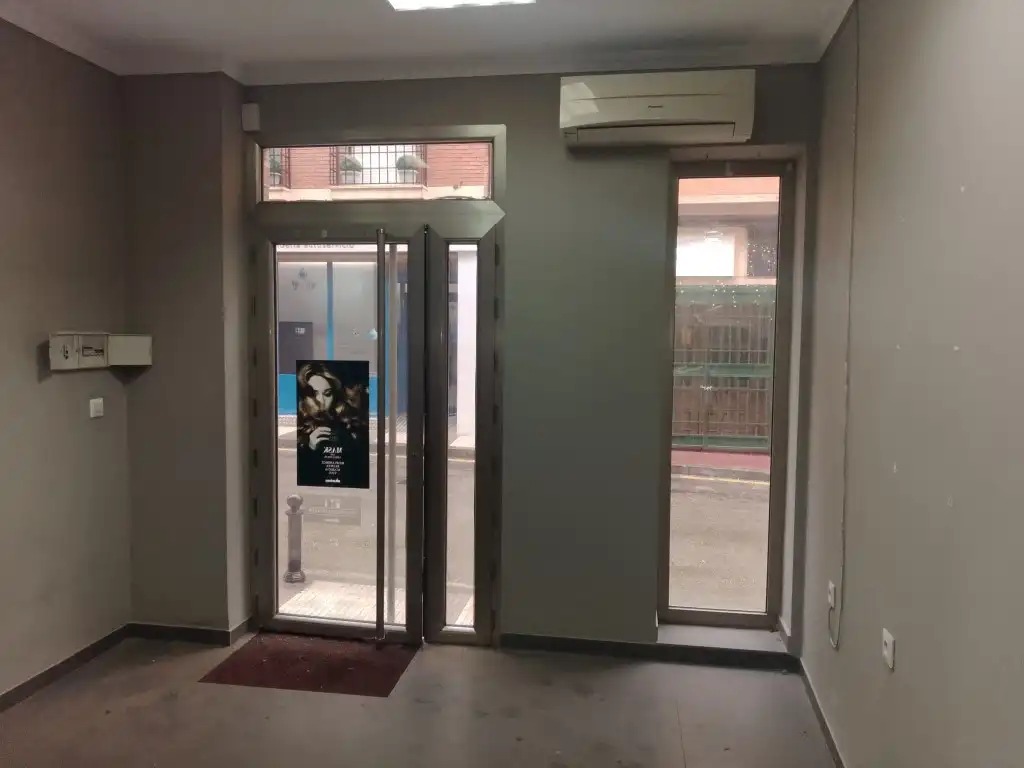 Gewerbefläche zur Miete in Calle Encina