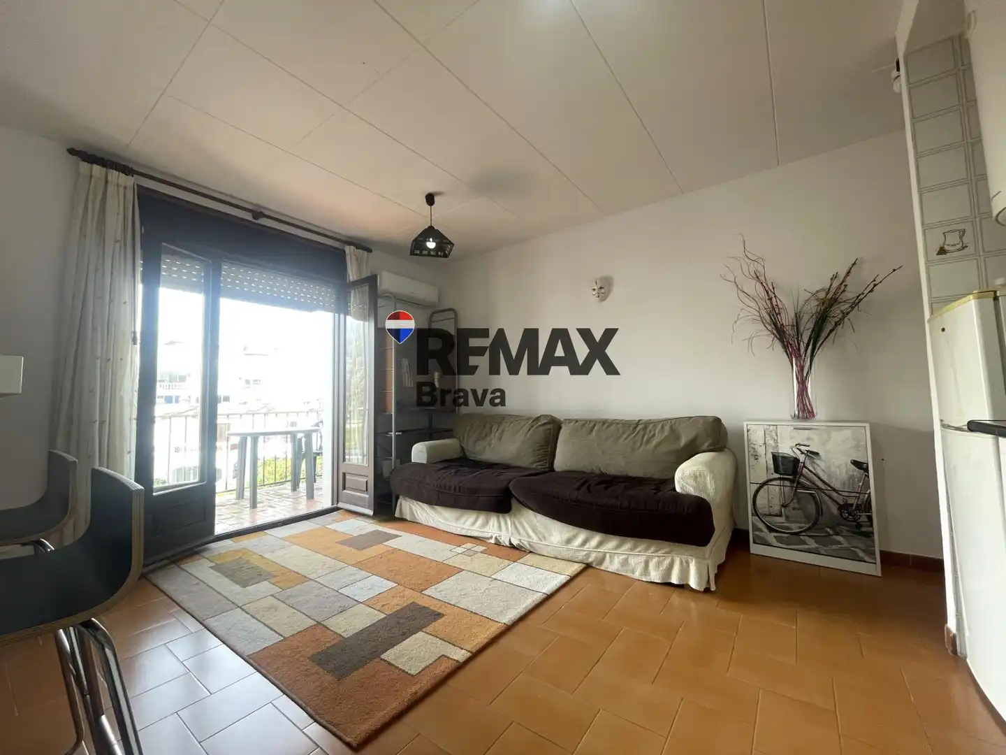 Habitación de Piso en venta en Empuriabrava con Amueblado y Balcón