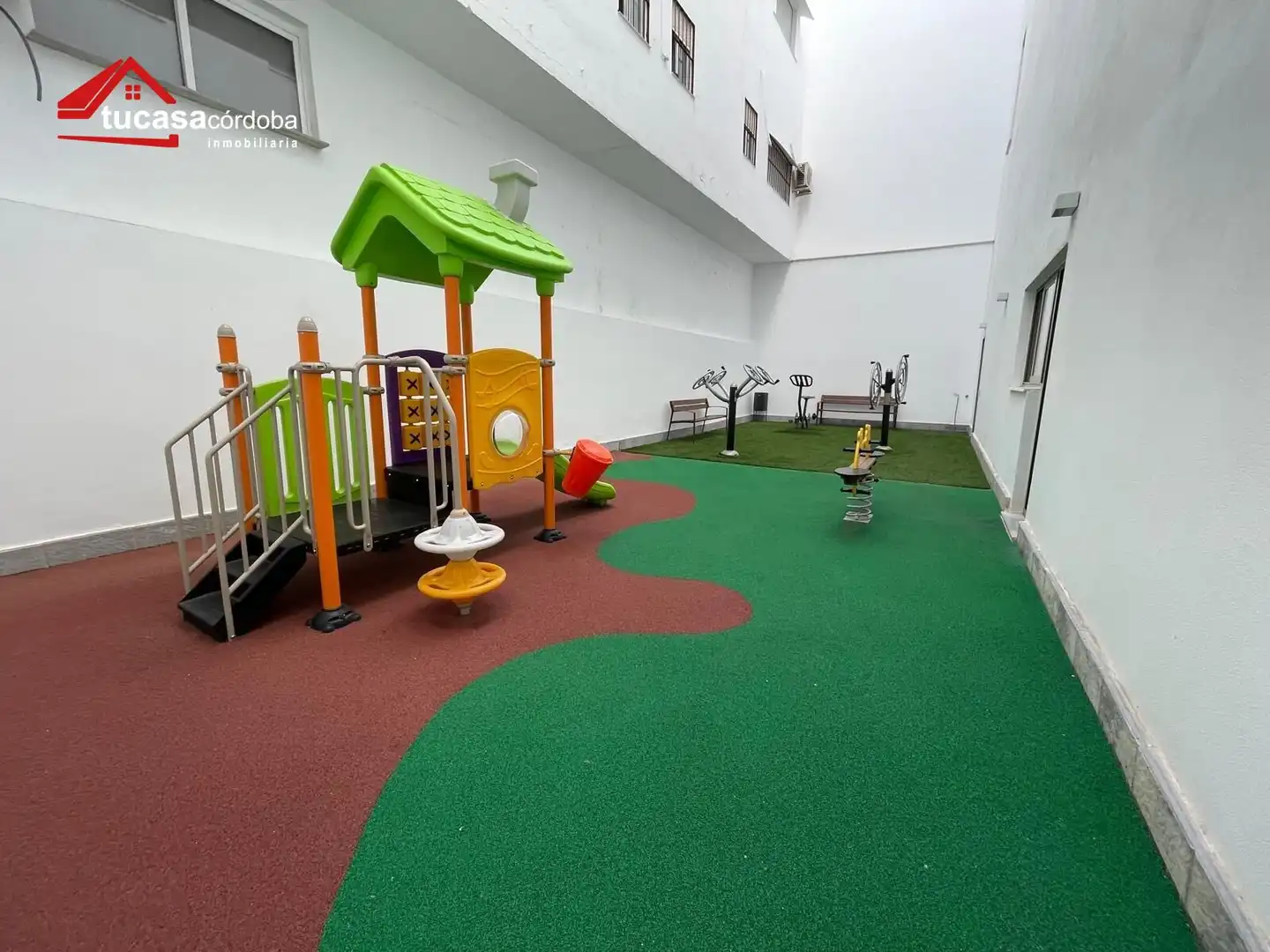 Terrassa de Apartament en venda en Córdoba amb Aire condicionat, Calefacció i Parquet