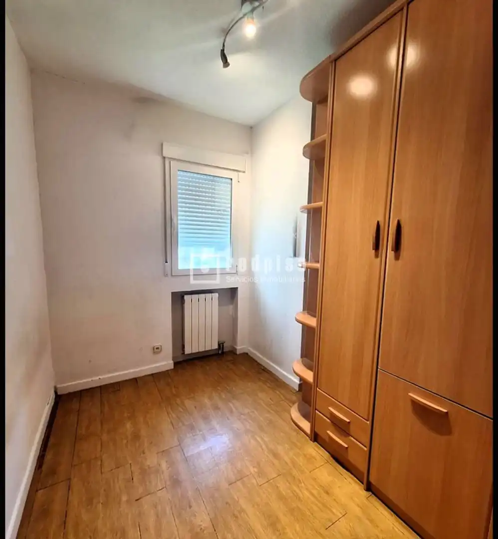 Dormitori de Pis en venda en Madrid amb Calefacció, Parquet i Terrassa