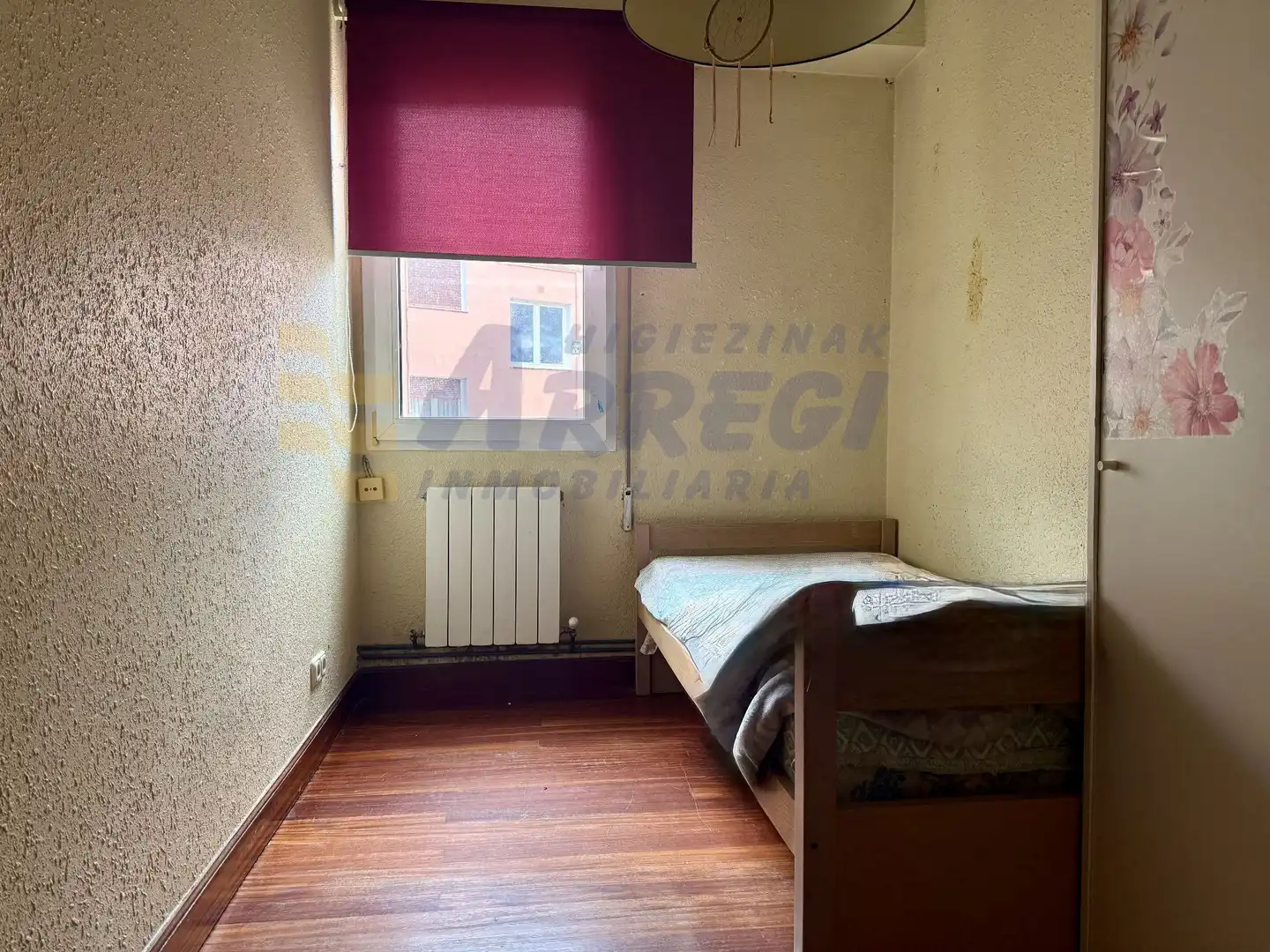 Habitación de Piso en venta en Eibar con Calefacción y Trastero