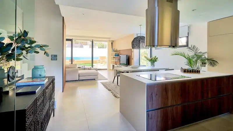 Villa con piscina in vendita a Nueva Andalucía, imagen 23