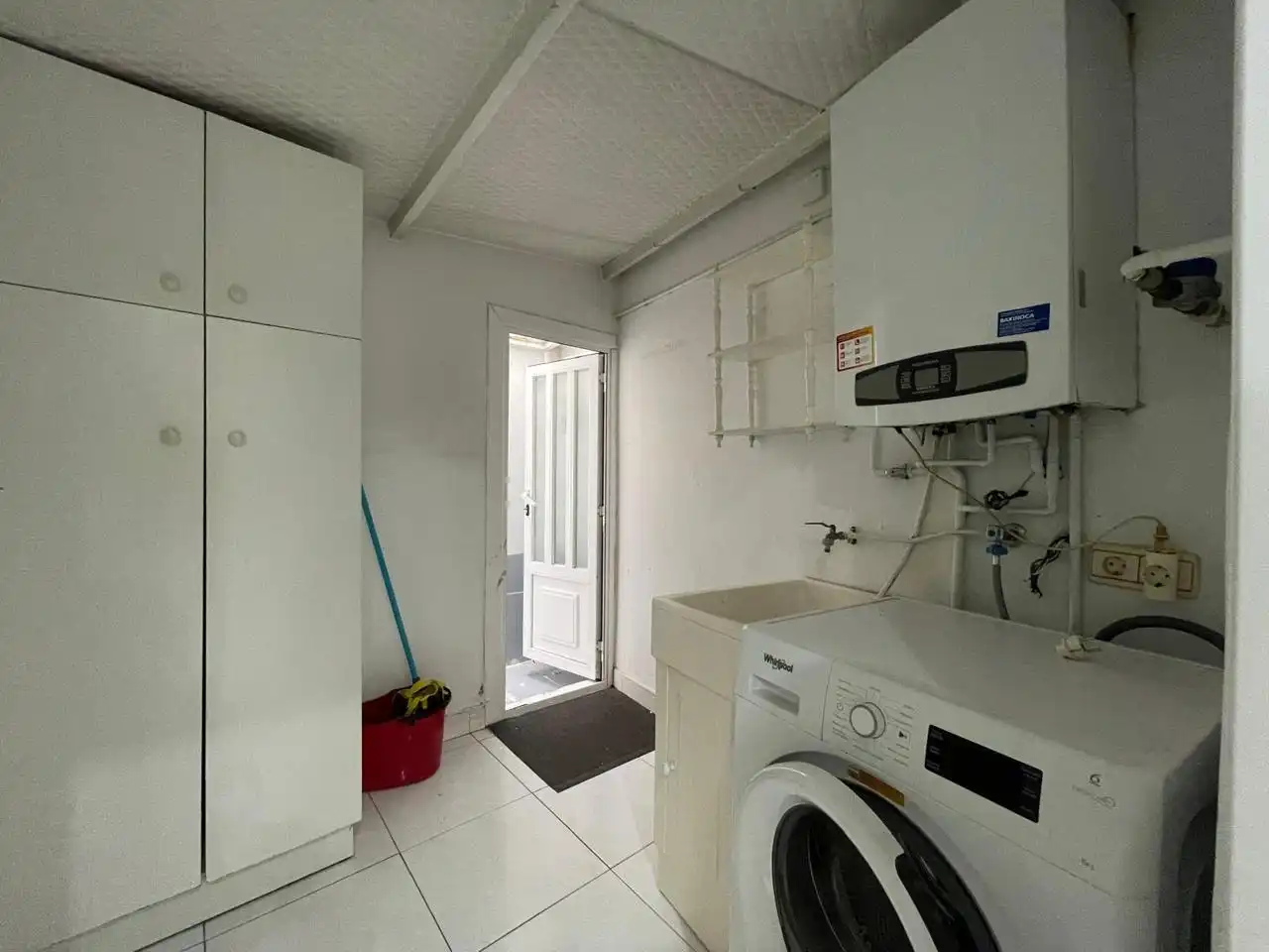 Piso en venta en A Coruña Capital  con Calefacción, Parquet y Trastero