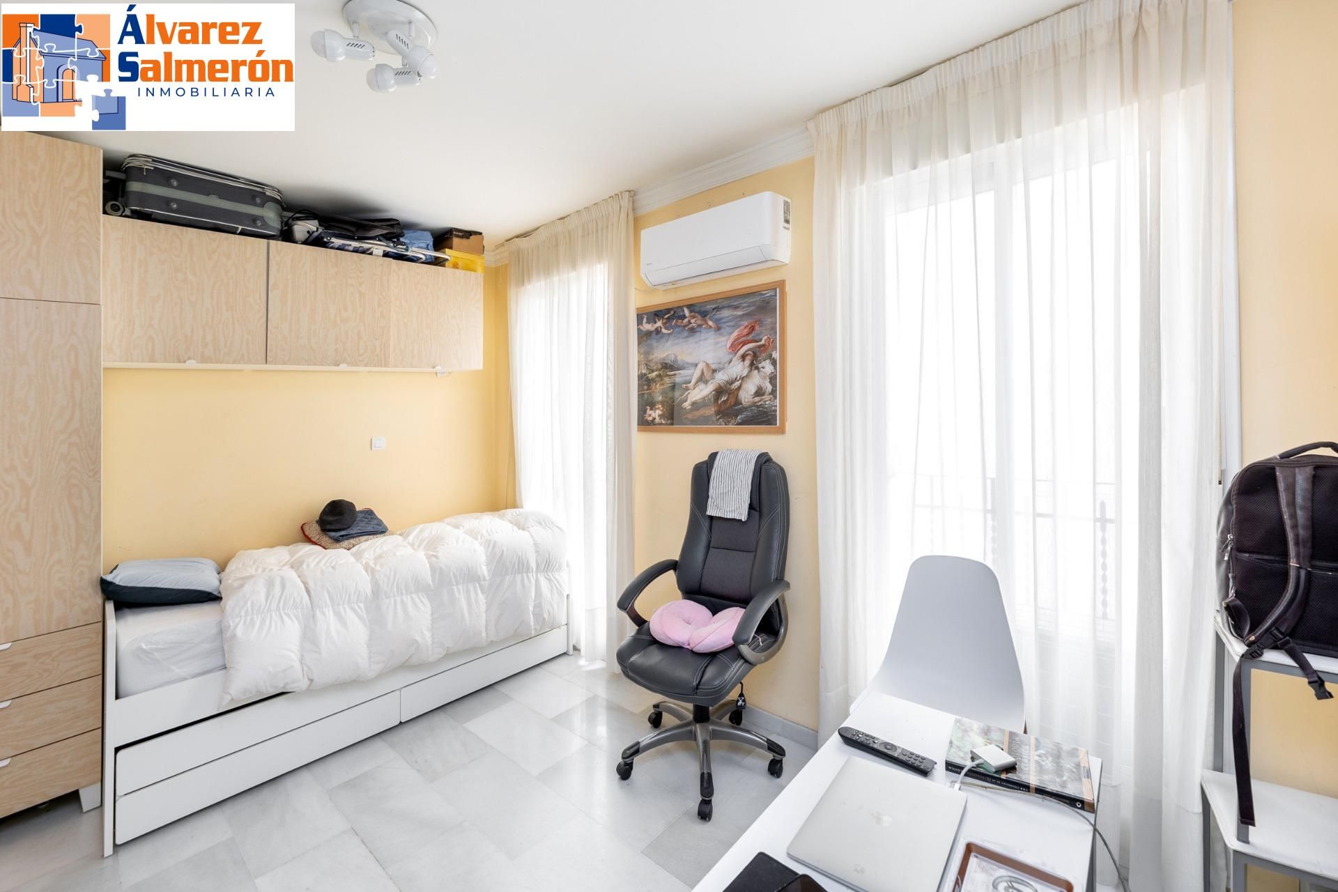 Bedroom of Study for sale in  Granada Capital  with Air Conditioner, Heating and Balcony