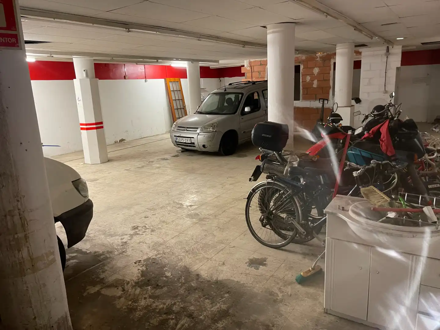 Business premises for sale in Carrer Pirineus, imagen 5