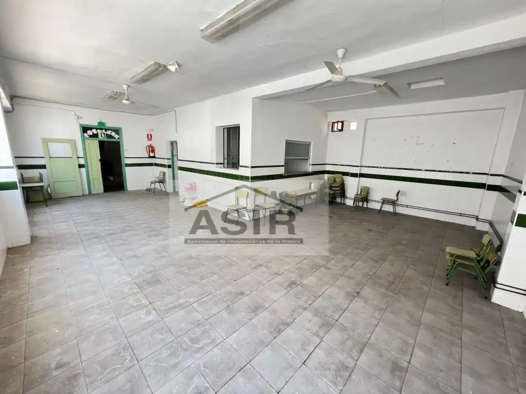 Edificio en venta en Alzira