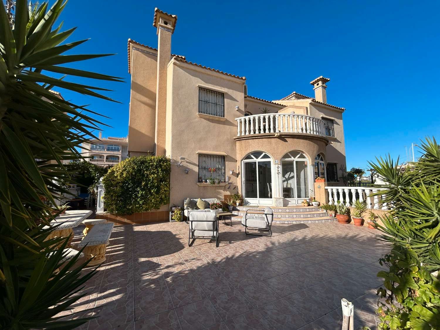 Exterior view of Single-family semi-detached for sale in Orihuela  with Air Conditioner, Heating and Storage room