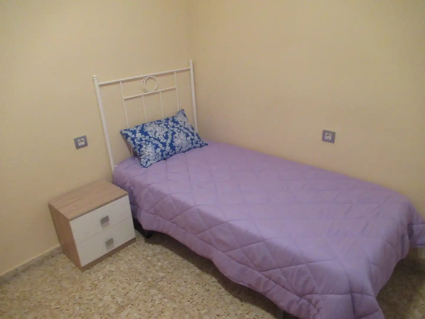 Habitación de Piso para compartir en San Vicente del Raspeig / Sant Vicent del Raspeig con Amueblado, Horno y Microondas