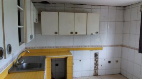 Foto 5 de Casa adosada en venda a N/a, Cacabelos, León