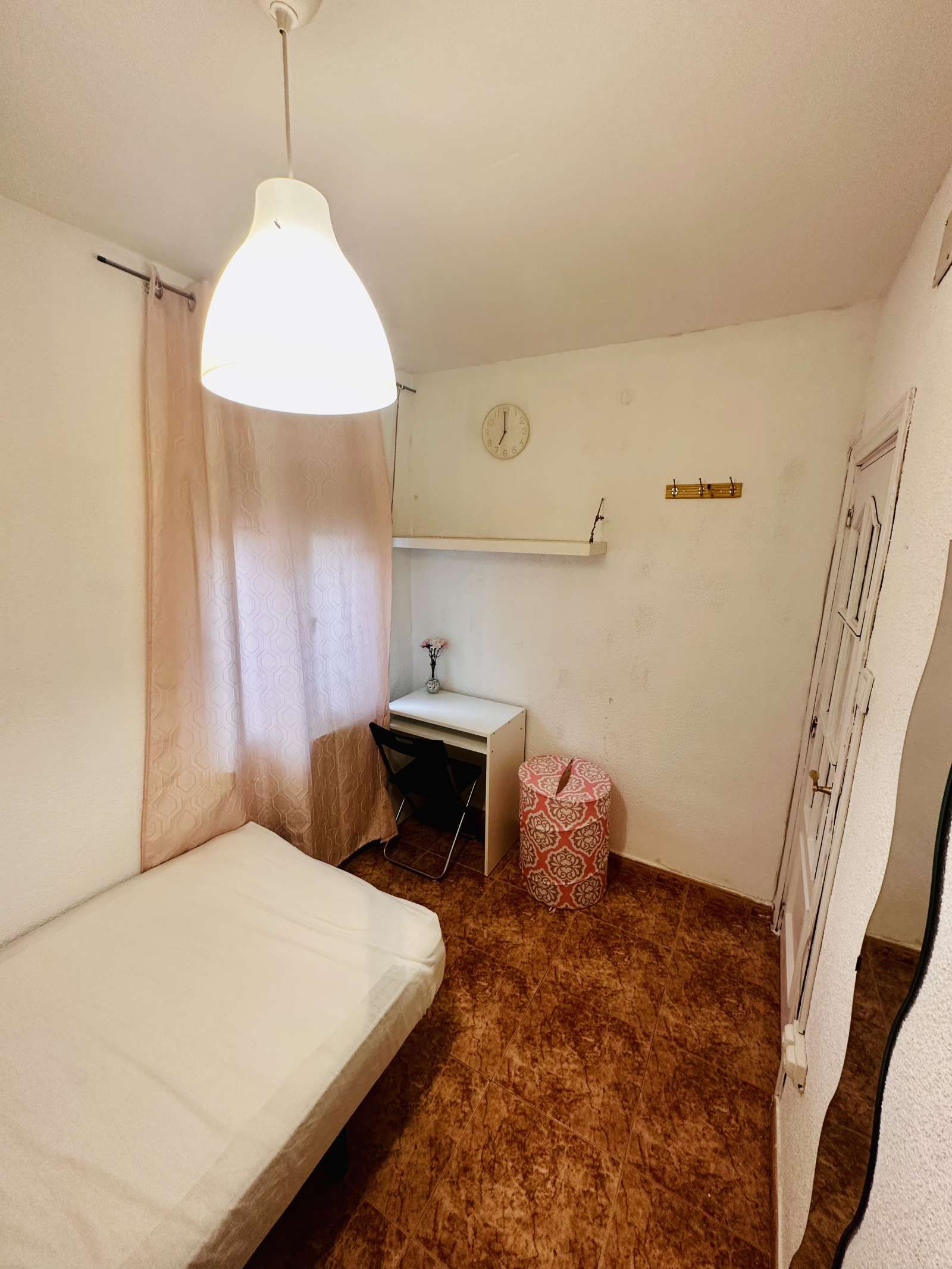 Piso para compartir en Palomeras Sureste