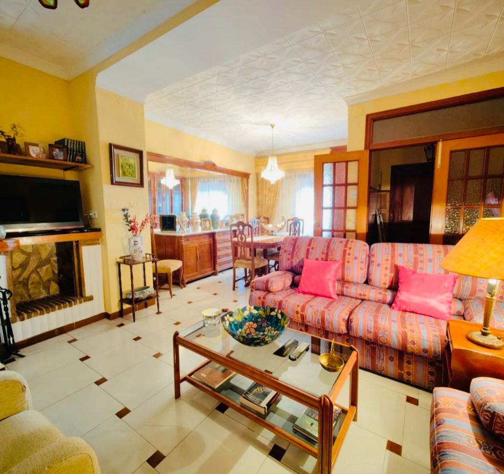 Sala d'estar de Casa adosada en venda en Dénia amb Aire condicionat, Calefacció i Terrassa