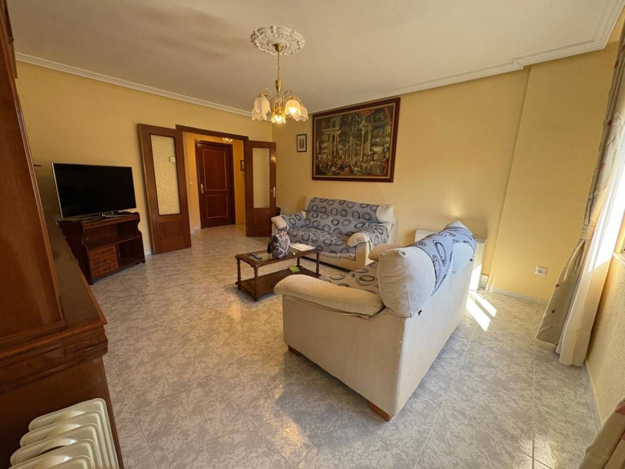 Living room of Flat for sale in Ciudad Rodrigo  with Heating, Furnished and Balcony