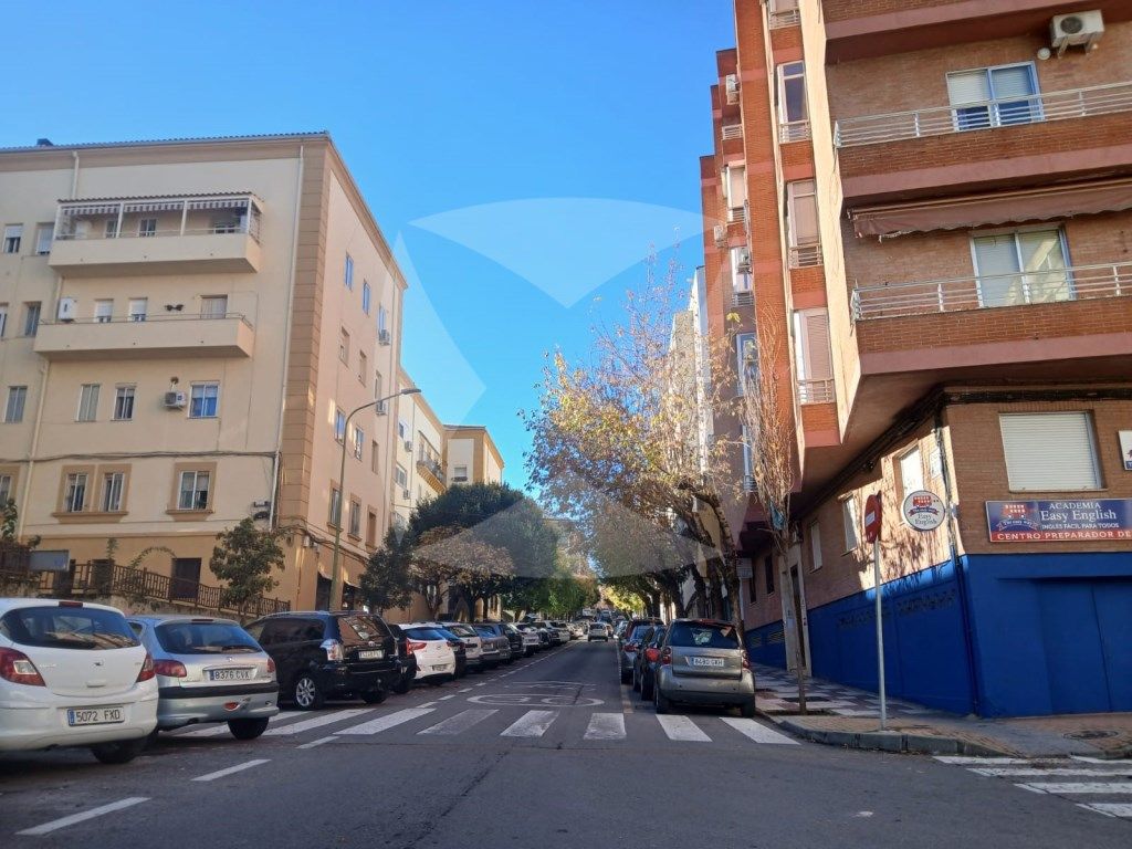 Exterior view of Office for rent in Cáceres Capital  with Air Conditioner and Heating