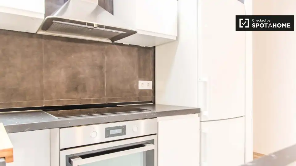 Cocina de Piso de alquiler en Valencia con Aire acondicionado, Calefacción y Amueblado