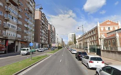 Exterior view of Flat for sale in Valladolid Capital  with Heating, Parquet flooring and Furnished