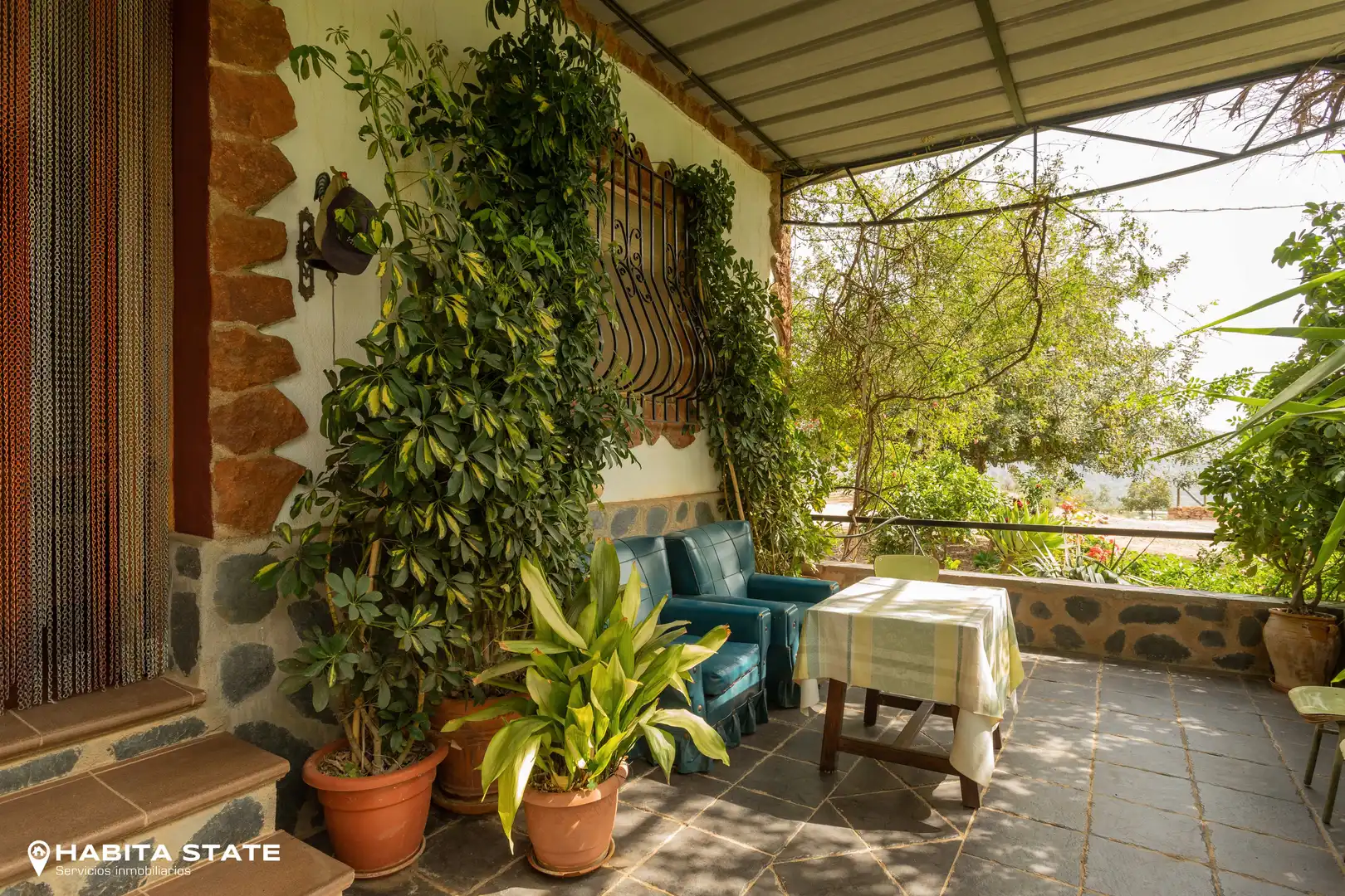 Terrassa de Finca rústica en venda en Canjáyar amb Jardí privat i Moblat