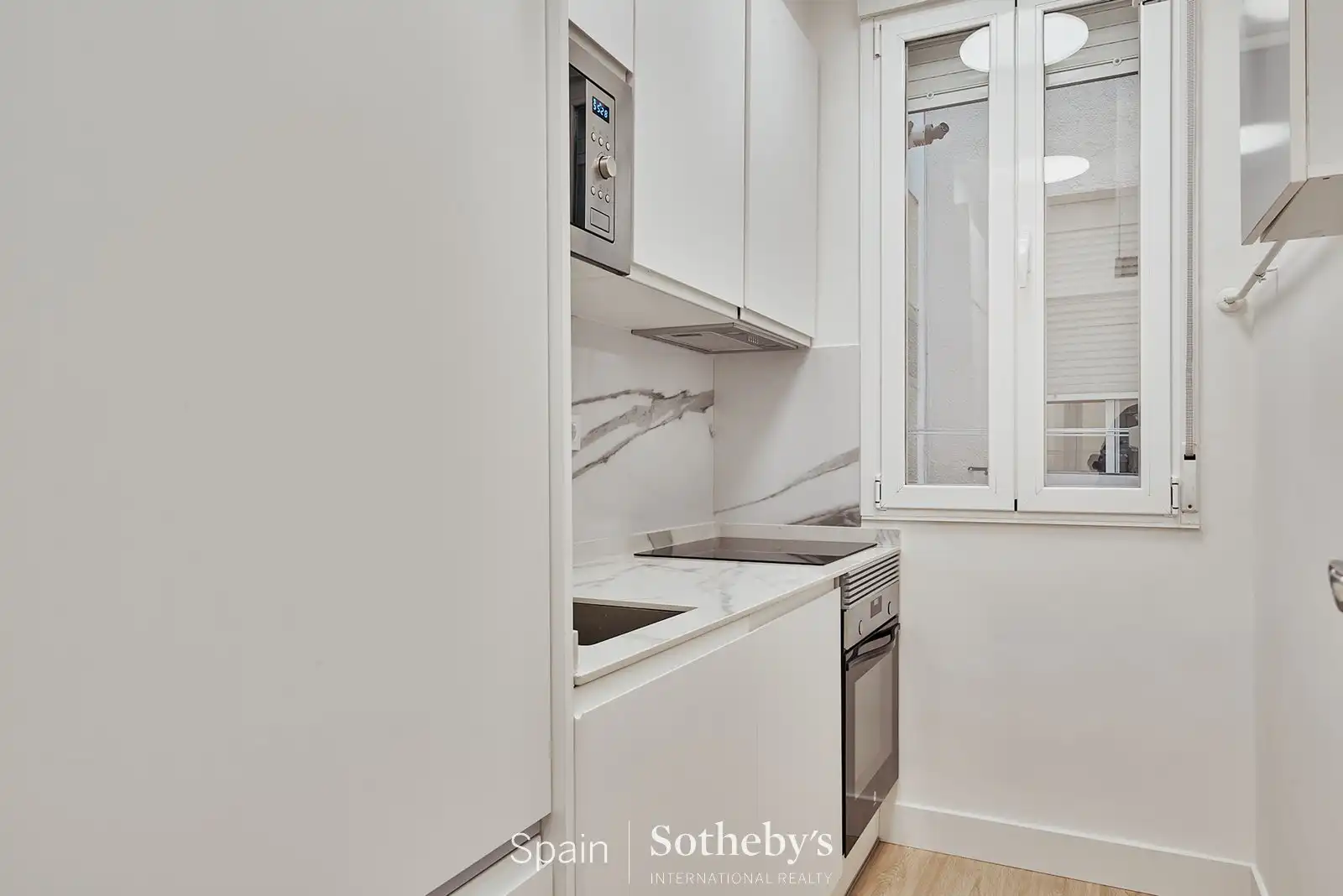 Kitchen of Apartments for sale in Madrid  with Air Conditioner and Heating