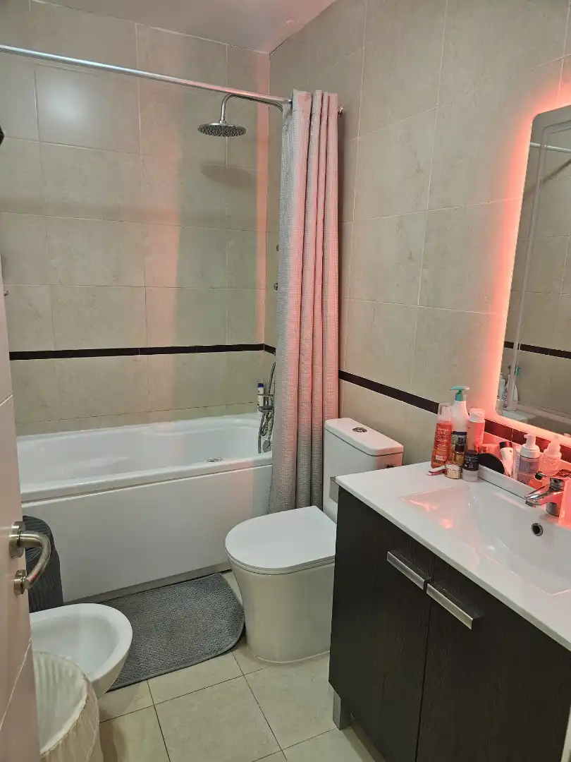 Baño de Piso en venta en Roquetas de Mar con Amueblado