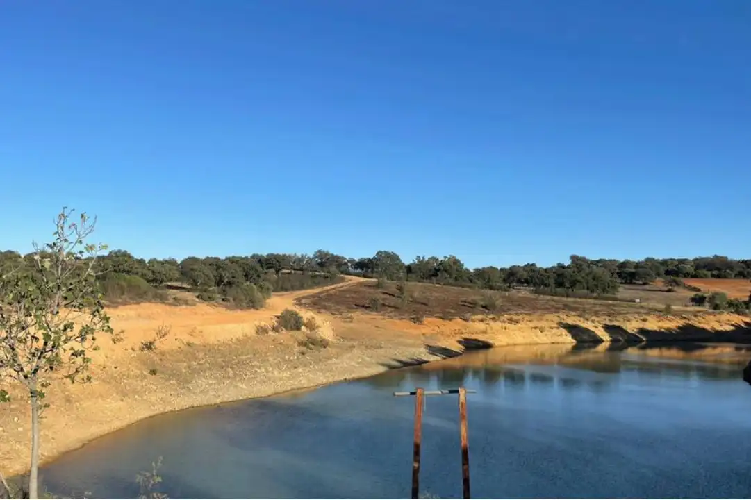 Terreno en venta en La Calzada - La Florida