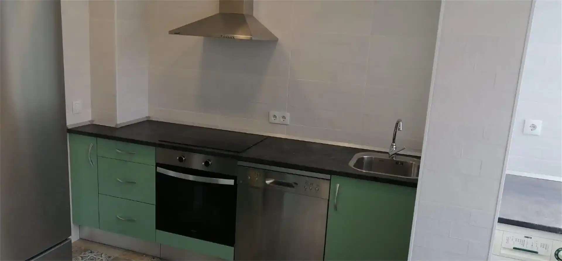 Cuina de Pis de lloguer en Segovia amb Parquet, Moblat i Forn