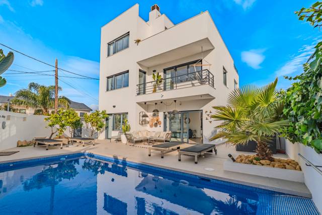 Casa-chalet en Venta en Cabo de las Huertas