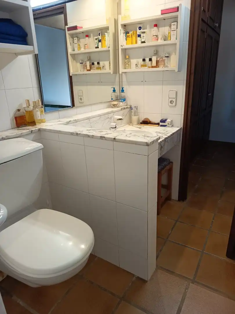 Baño de Casa adosada en venta en Vilablareix con Calefacción, Terraza y Balcón