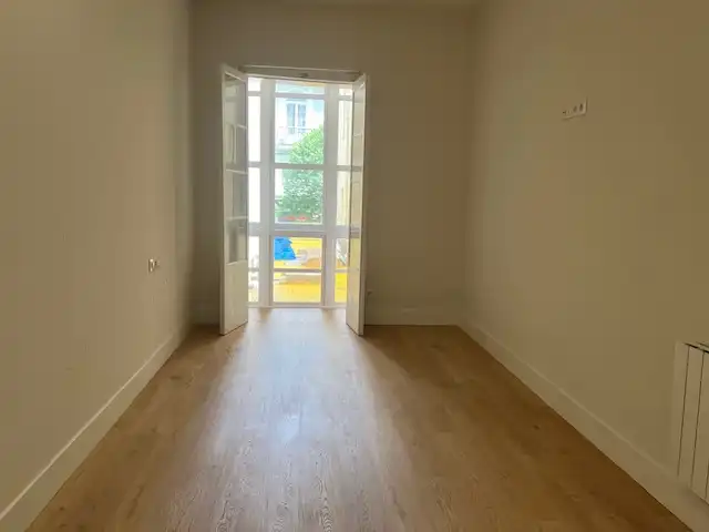 Habitación de Piso en venta en Santander con Calefacción y Balcón