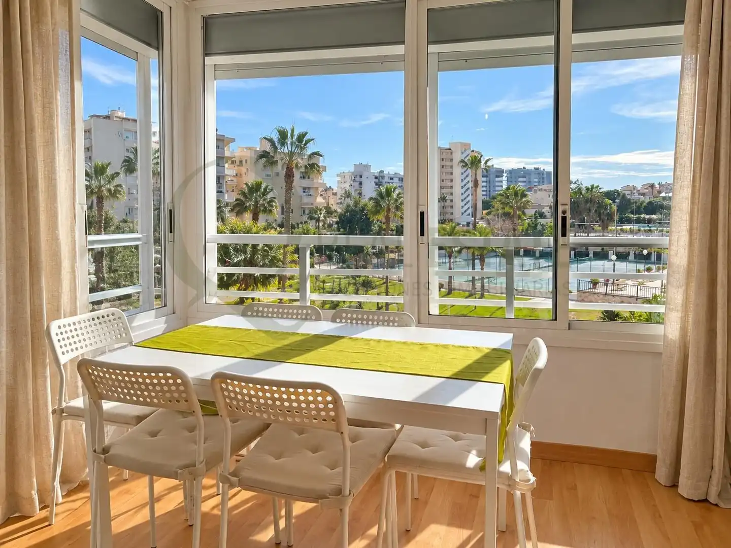 Comedor de Piso en venta en Playa de San Juan - El Cabo de las Huertas