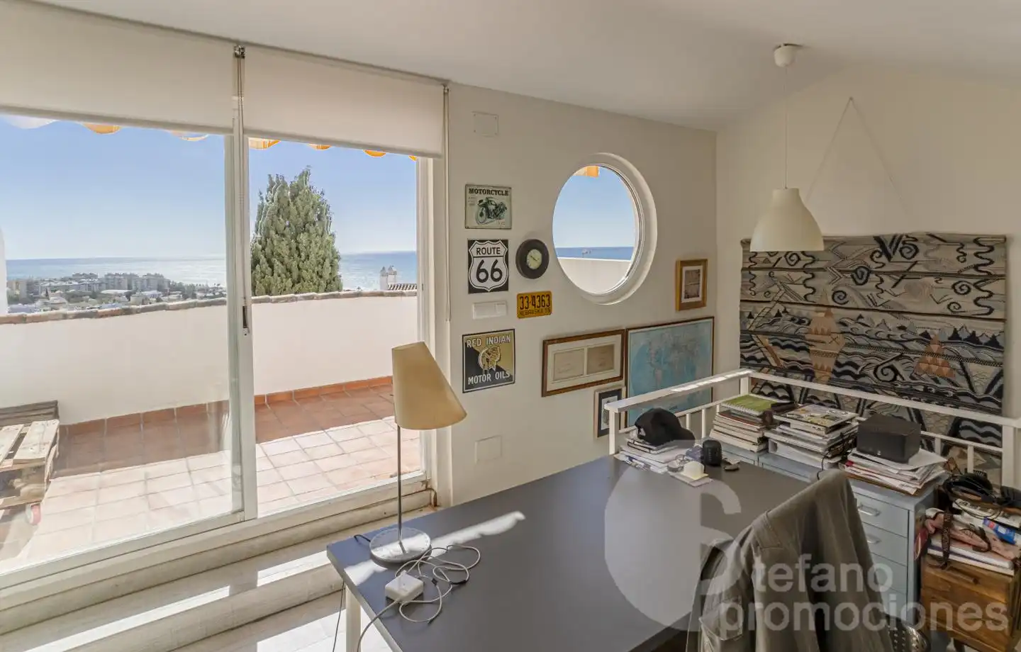 Bedroom of Detached homes for sale in Málaga  with Air Conditioner, Parquet flooring and Terrace