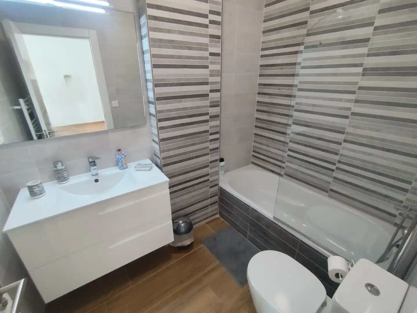 Bathroom of Houses for sale in Úbeda  with Air Conditioner, Heating and Parquet flooring