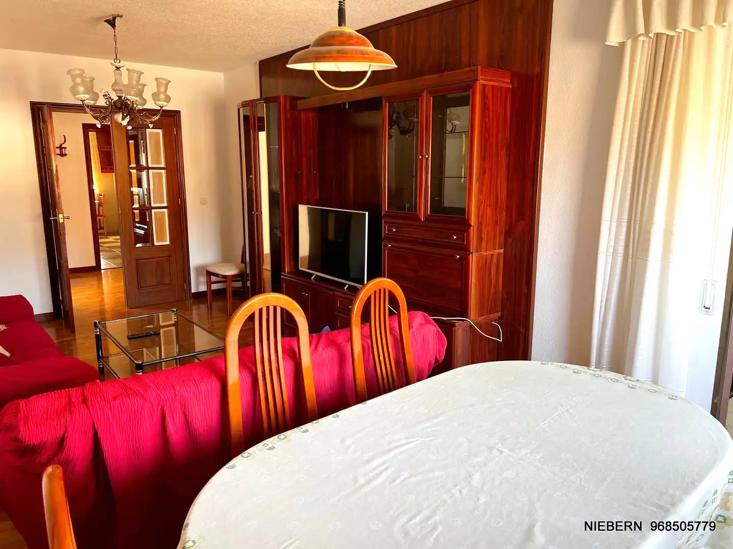 Appartamento con terrazza in affitto a Calle Doctor Luis Calandre 18, imagen 21