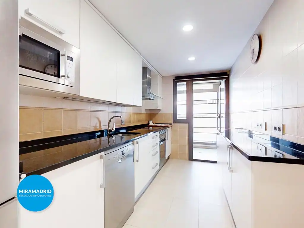 Cocina de Planta baja en venta en Paracuellos de Jarama con Aire acondicionado, Terraza y Piscina comunitaria
