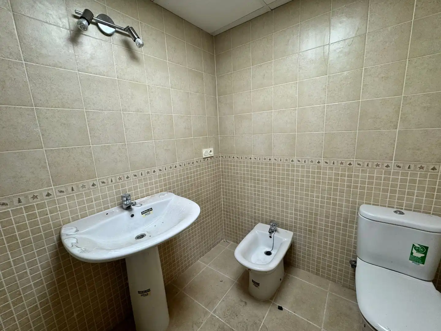 Baño de Piso en venta en Archena con Aire acondicionado, Calefacción y Terraza
