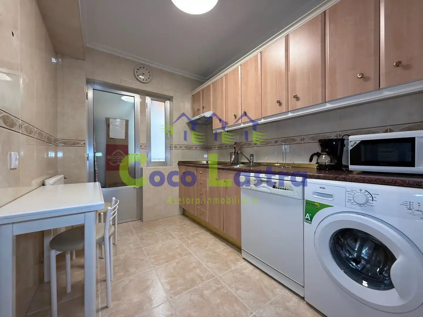 Kitchen of Flat for rent in Salamanca  with Heating, Parquet flooring and Furnished