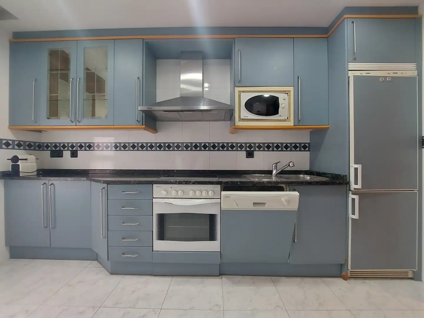 Cocina de Piso de alquiler en  Logroño con Calefacción, Balcón y Piscina comunitaria
