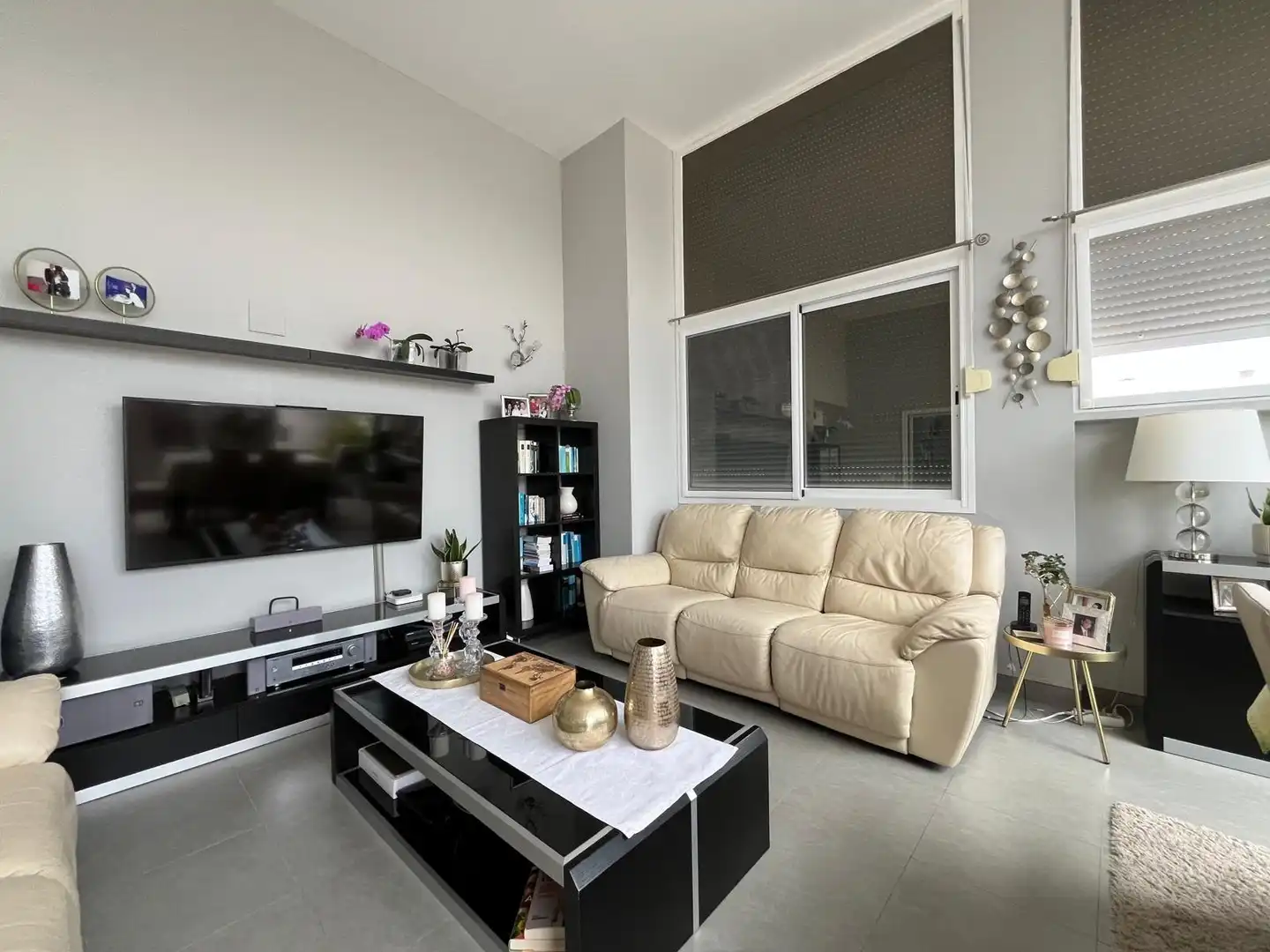 Sala d'estar de Àtic en venda en Villajoyosa / La Vila Joiosa amb Aire condicionat, Jardí privat i Terrassa