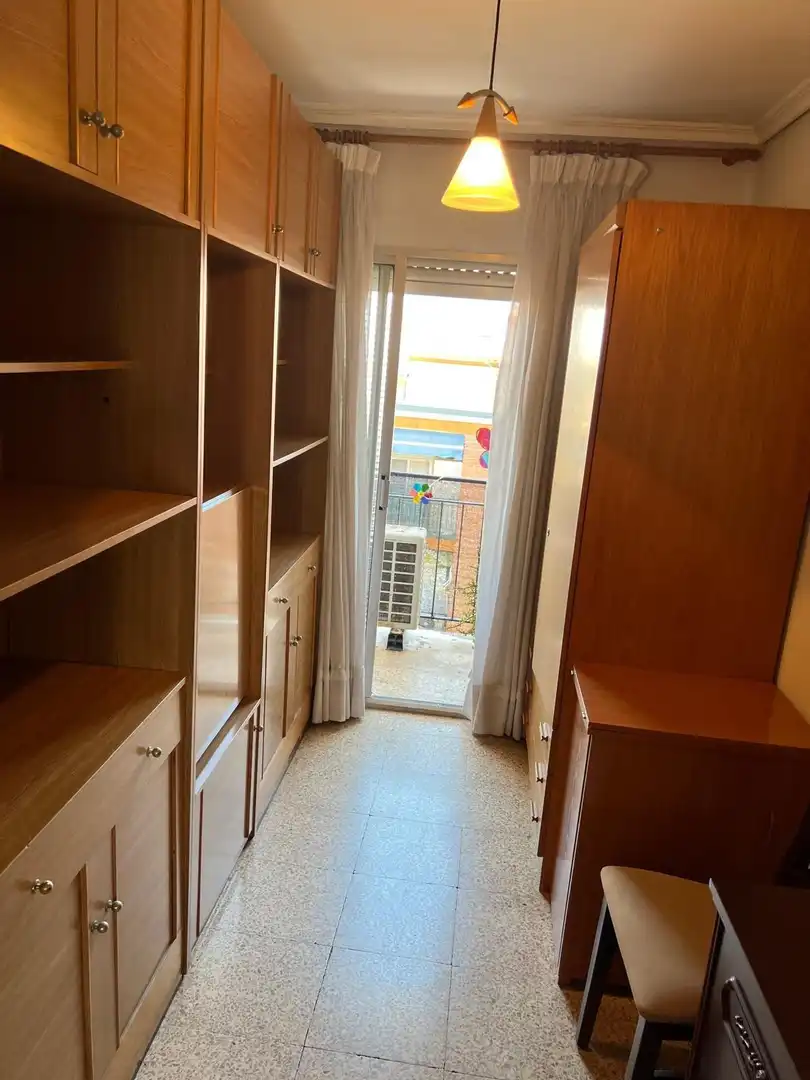 Bedroom of Flat for sale in Valencia  with Air Conditioner, Private garden and Furnished