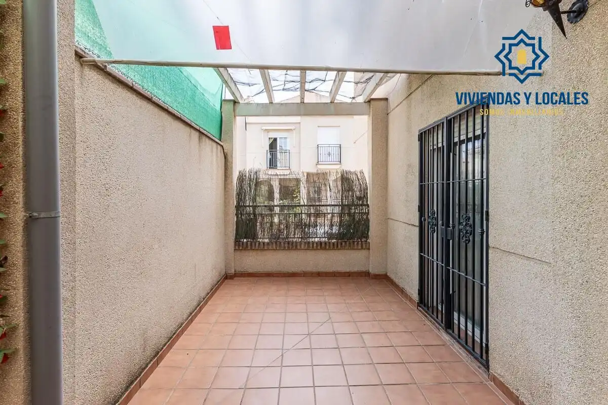 Casa aparellada amb terrassa en venda a Camino Camino Cementerio, imagen 10